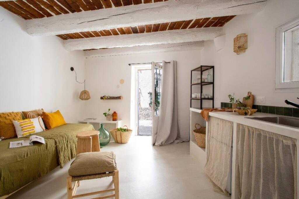 Vieil Antibes, Plage De Sable, Avec Parking Exteriör bild